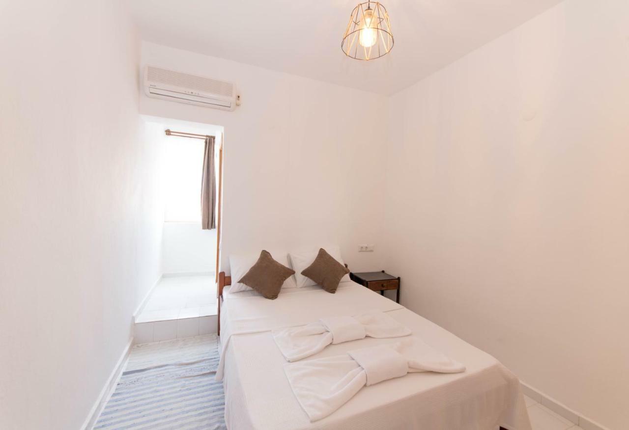 Standard Doppelzimmer mit teilweisem Meerblick