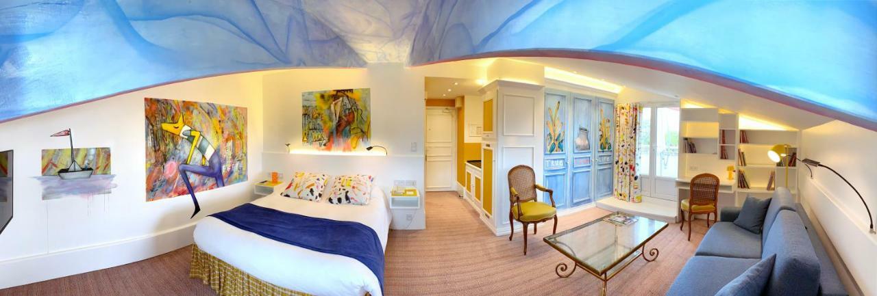 Chambre Double avec Balcon (3 Adultes)