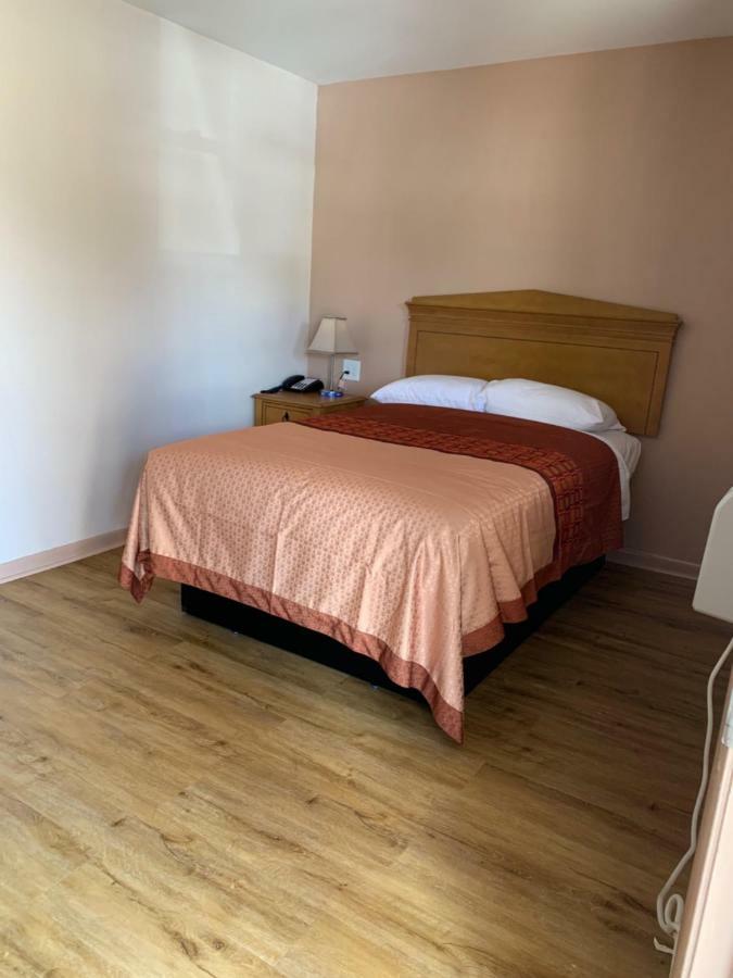 Standard Room - Non-Smoking