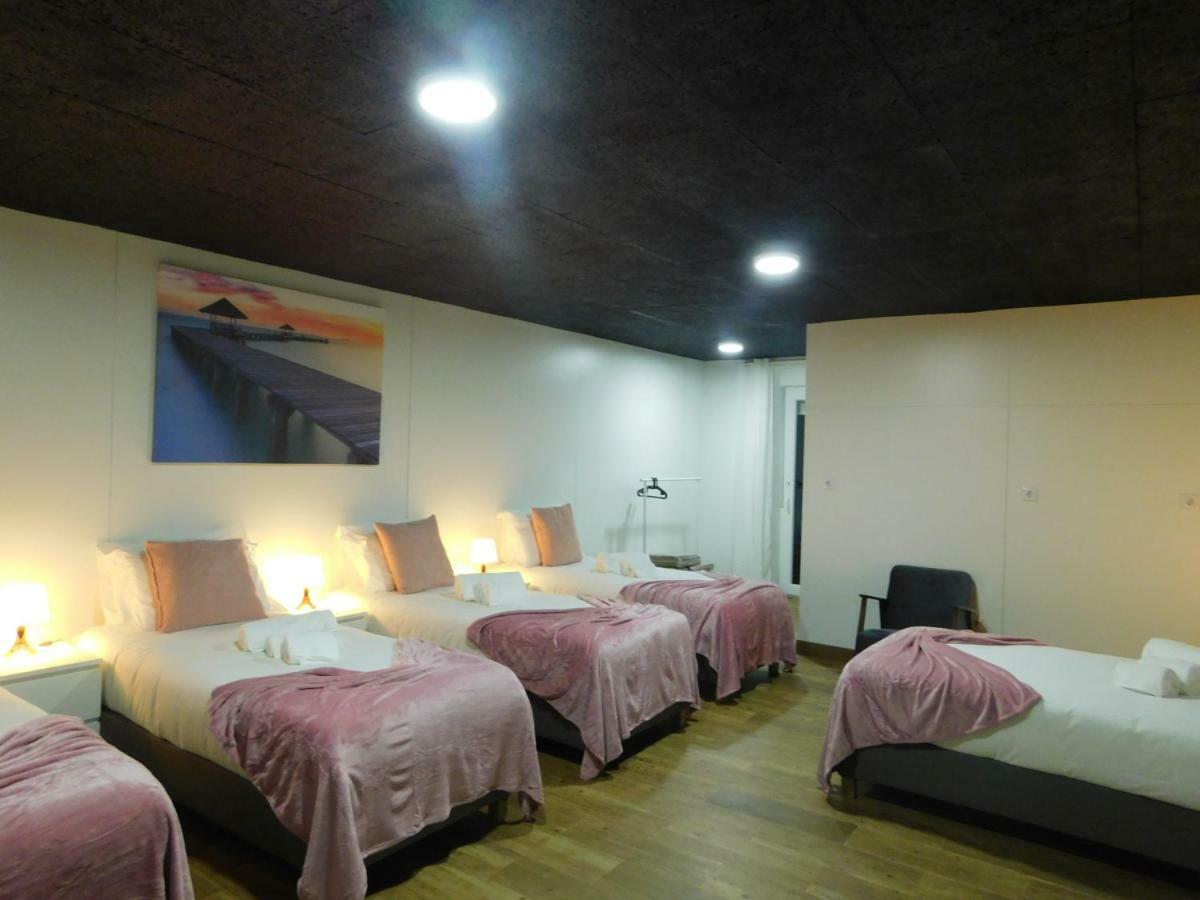 Quarto Familiar com Casa de Banho Privativa
