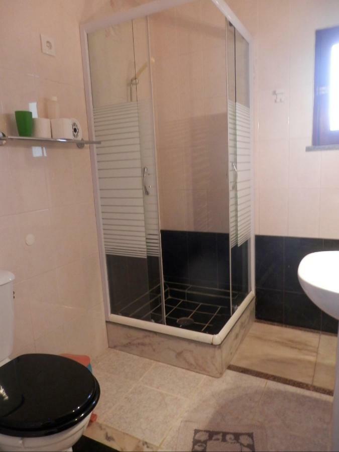 Quarto Duplo com Casa de Banho Privativa