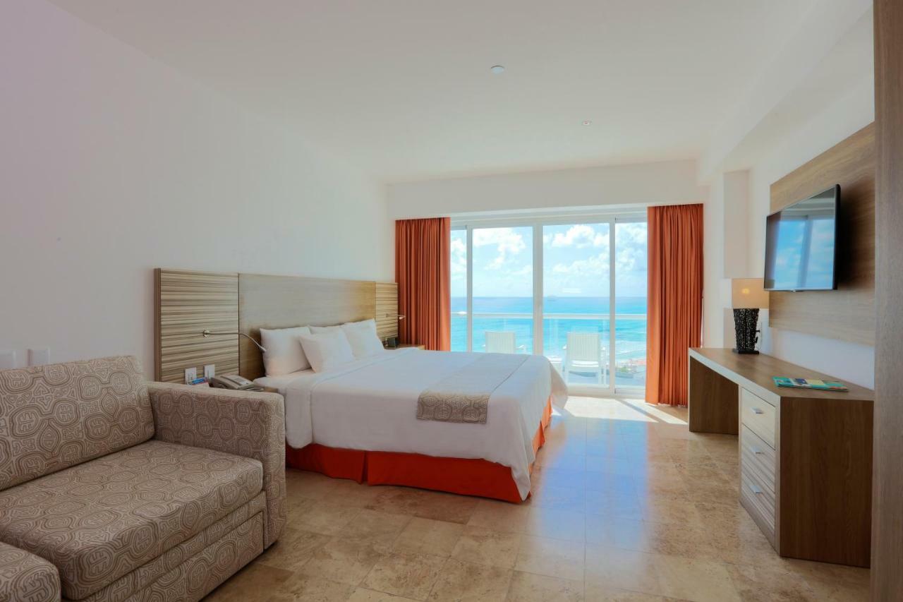 Monolocale Familiare (2 Adulti + 2 Bambini) con Vista Mare