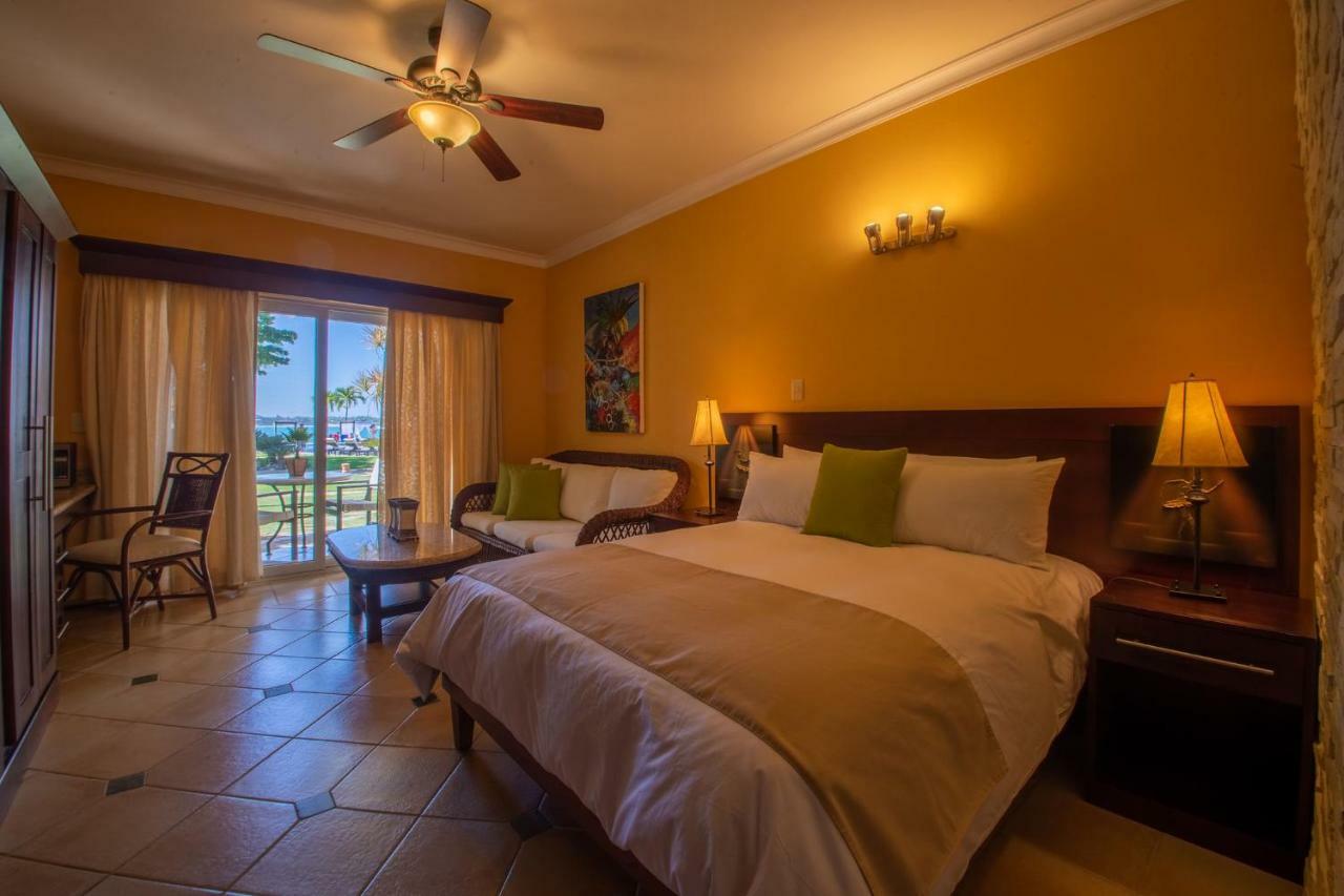 Habitación Estándar con vistas al mar - 1 cama extragrande