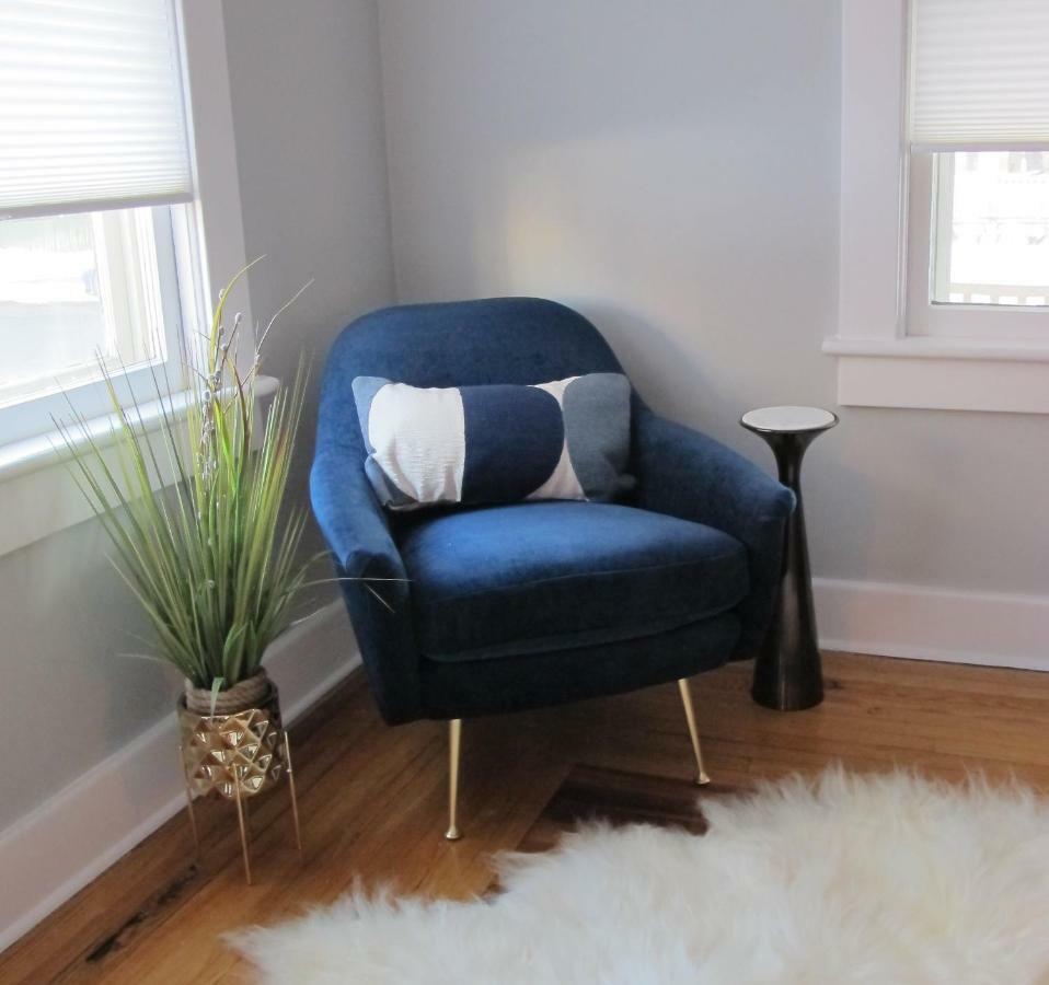 Deluxe Queen Suite