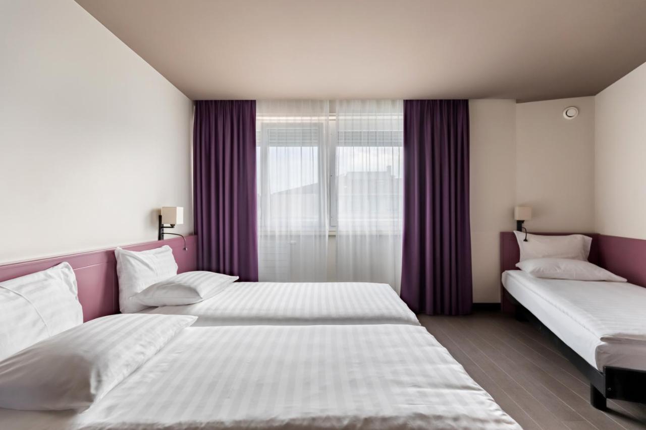 Dreibettzimmer