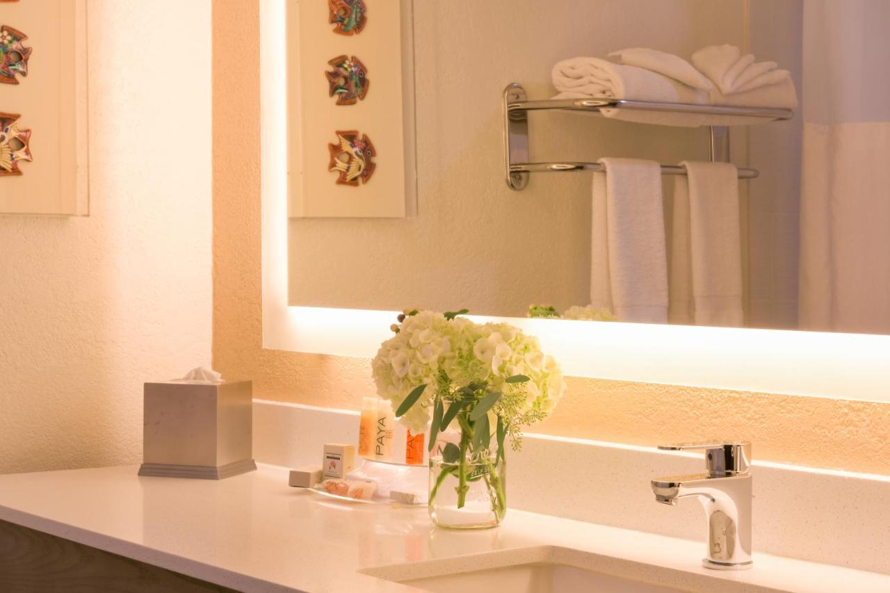 King Room with Roll-In Shower - Disability Access,996801523:JPEG