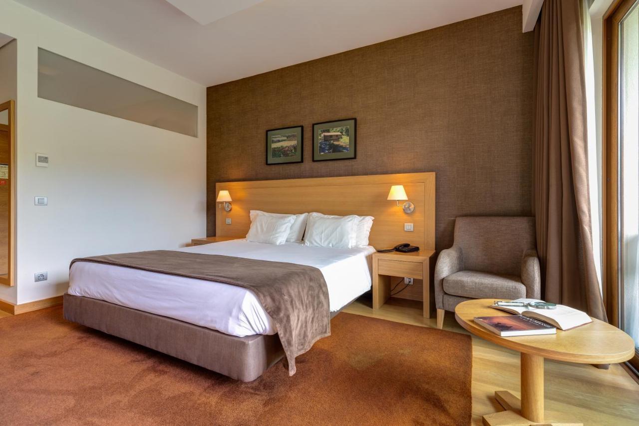 Quarto Duplo com Cama Extra (3 Adultos)