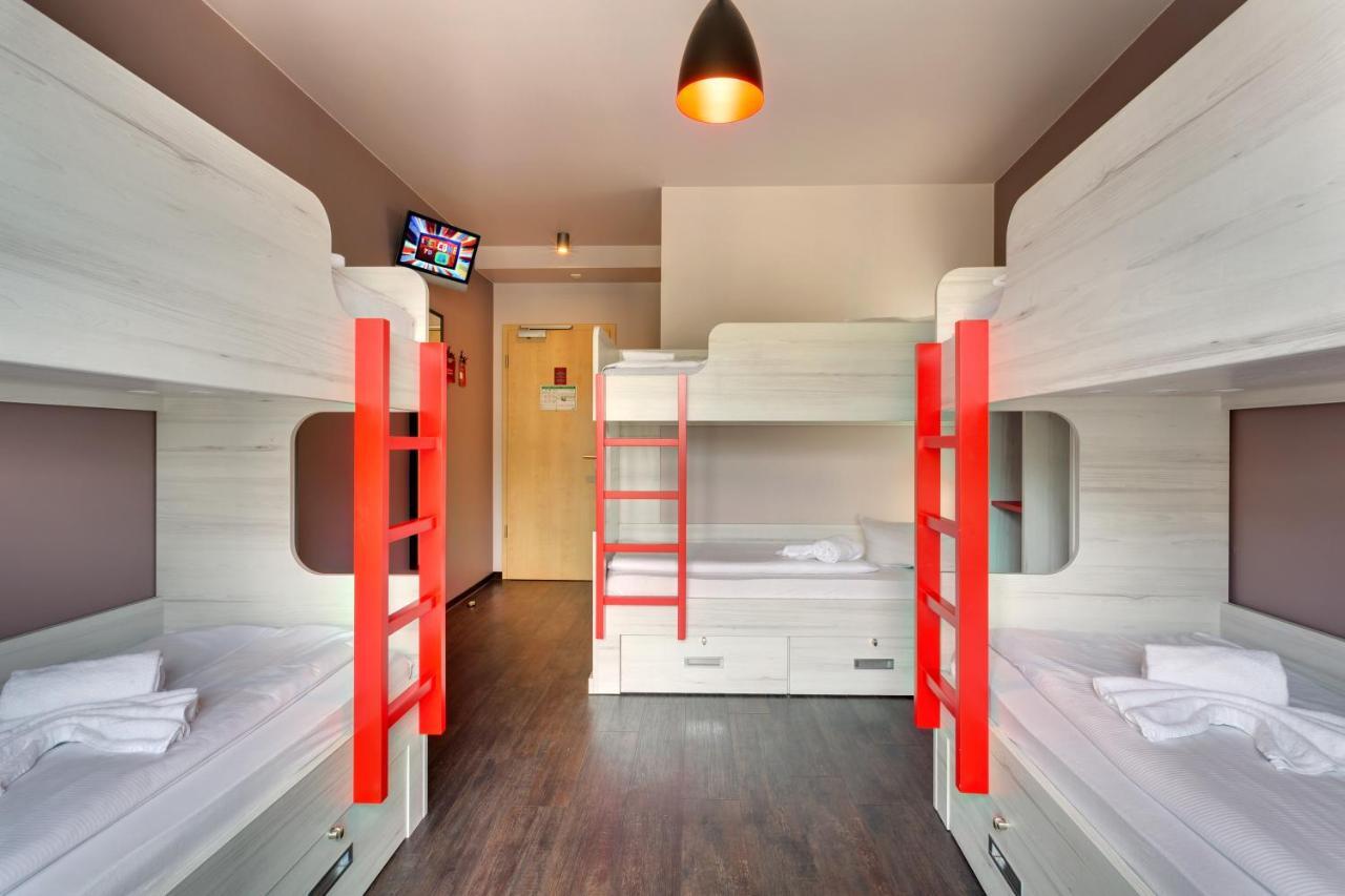 Sechsbettzimmer (nur Etagenbetten)