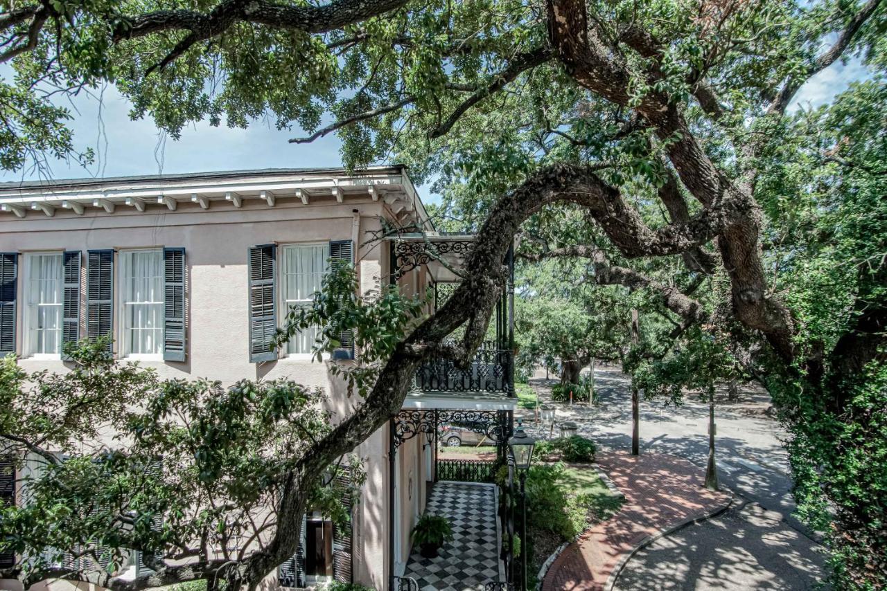 Two Double Beds, Historic W/ Balcony