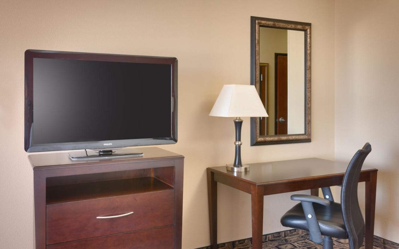 Executive King Room - Non-Smoking