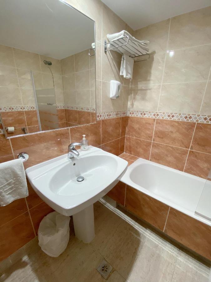Habitación Familiar con balcón