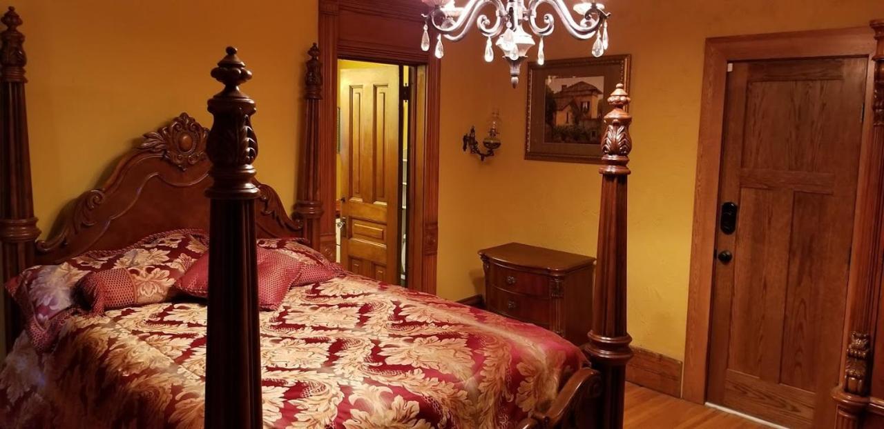 Queen Suite