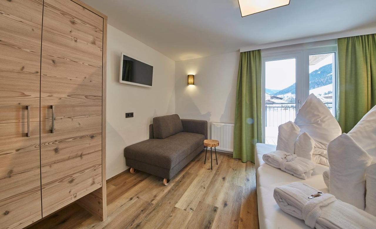 Tweepersoonskamer met Balkon (2 Volwassenen + 1 Kind)