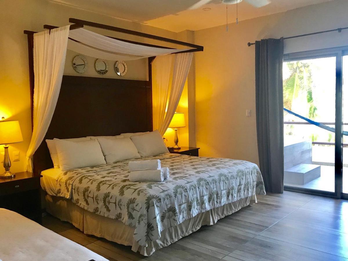 Suite con bañera de hidromasaje y terraza con vistas al océano - 1 cama extragrande