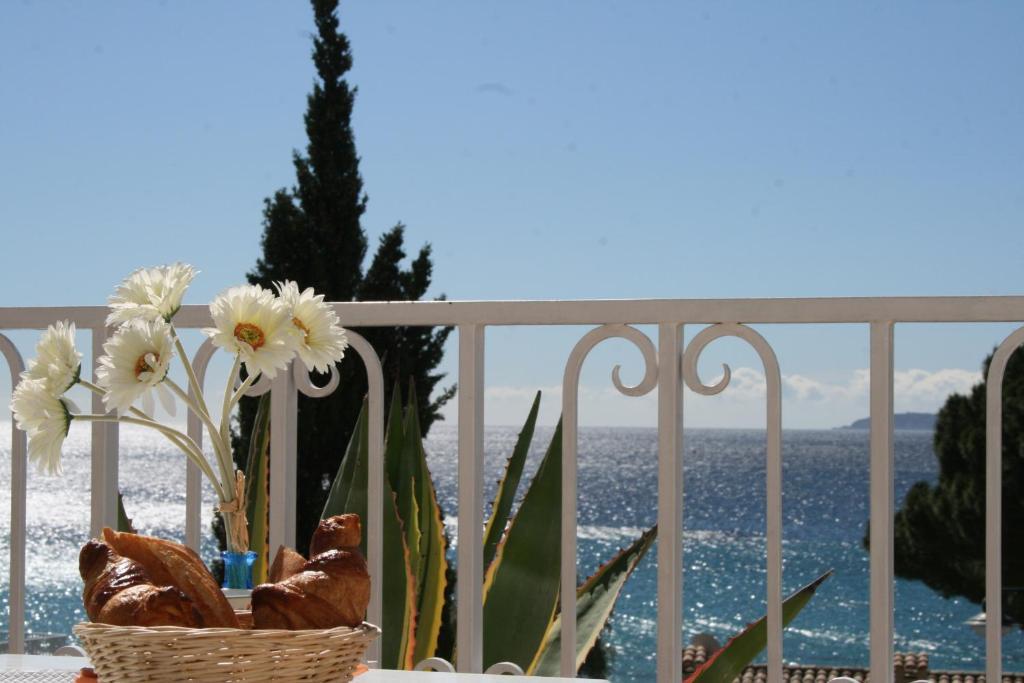 Chambre Double avec Vue sur Mer - 1er étage