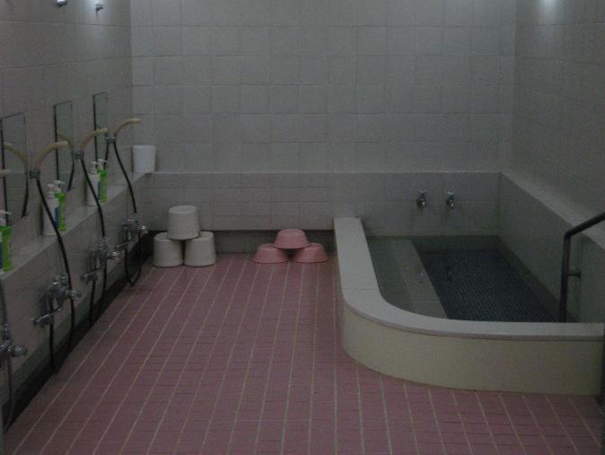 Chambre Triple de Style Japonais avec Salle de Bains Commune