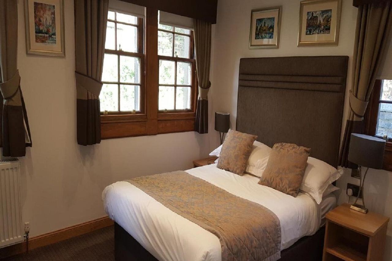 Deluxe Kamer met Eigen Badkamer