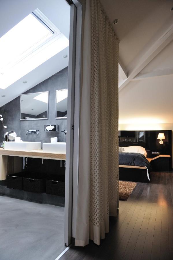 Standard Suite,1279194865:JPEG