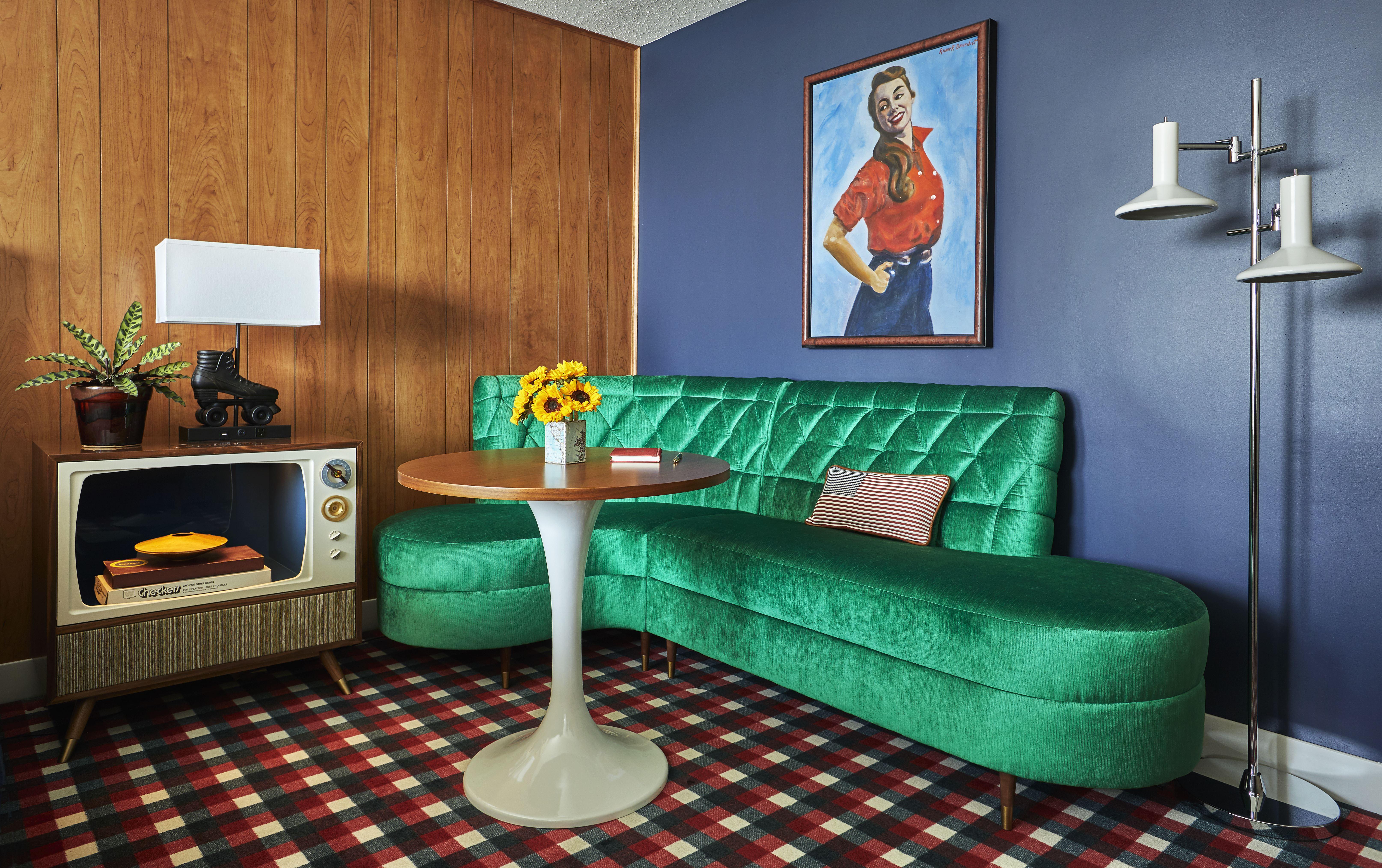 Graduate King Room