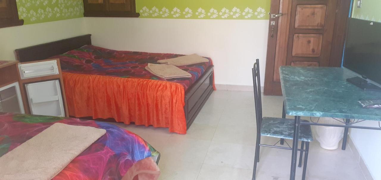 Quarto Triplo com Varanda