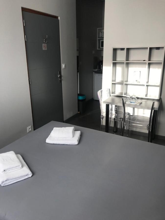 Studio Deluxe