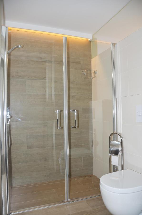 Twin Room with Shared Bathroom,968690752:JPEG