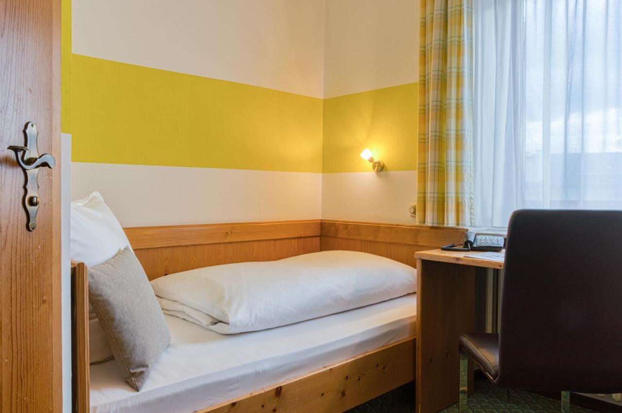 Standard Zweibettzimmer