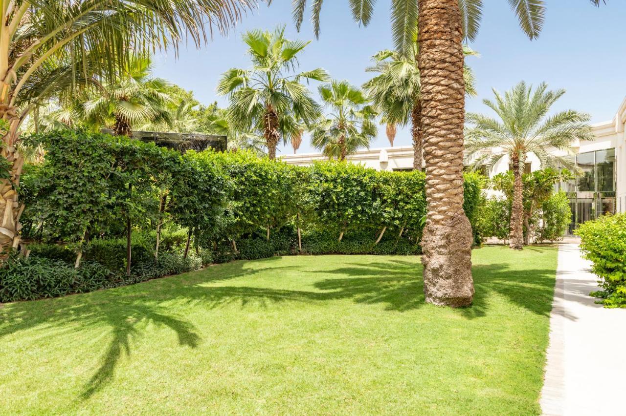 Le Meridien Club Kamer met Uitzicht op de Tuin en Toegang tot de Executive Lounge