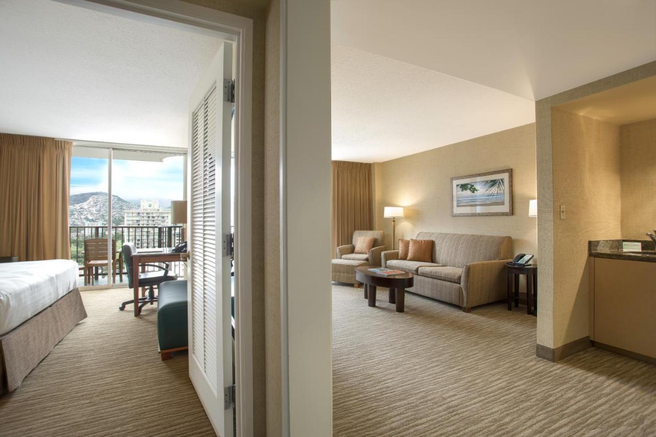 Suite with Mountain View