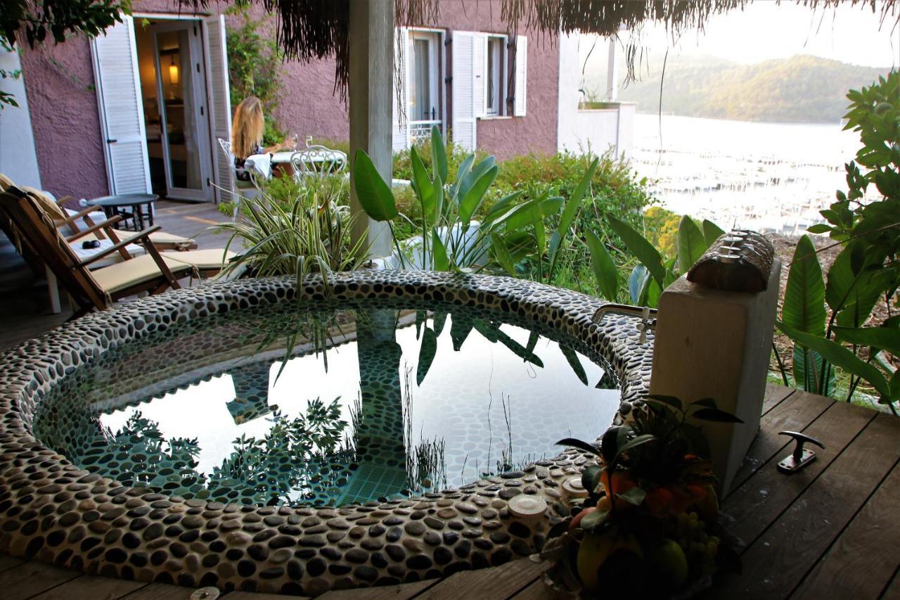 Deluxe Suite mit Meerblick und einem Whirlpool