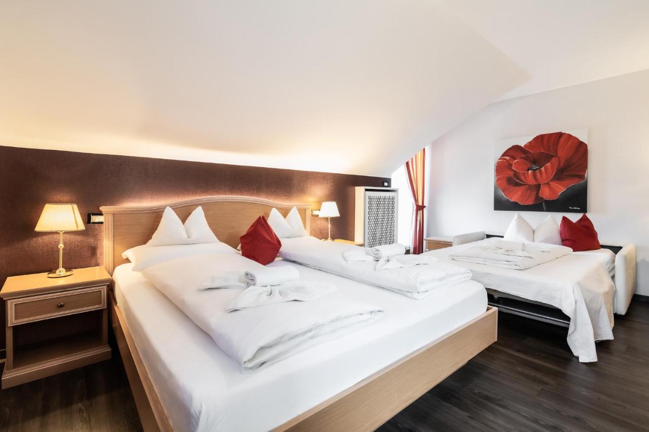 Triple Room,978793543:JPEG