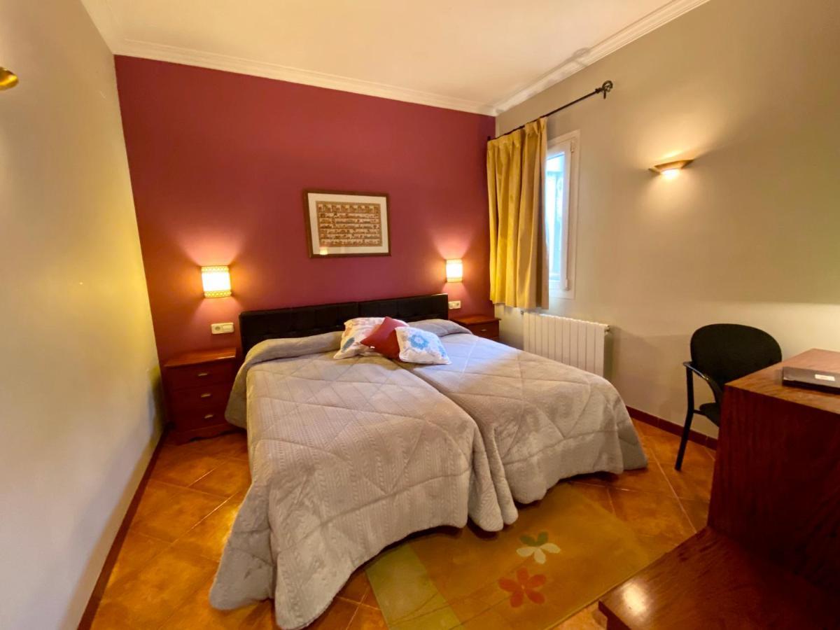 Twin Room with Bathroom,983070118:JPEG