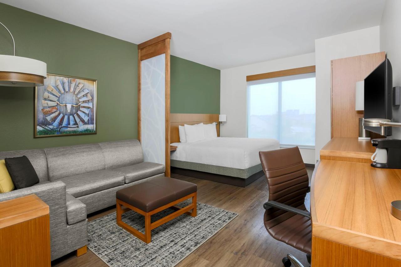 King Room with Sofa Bed