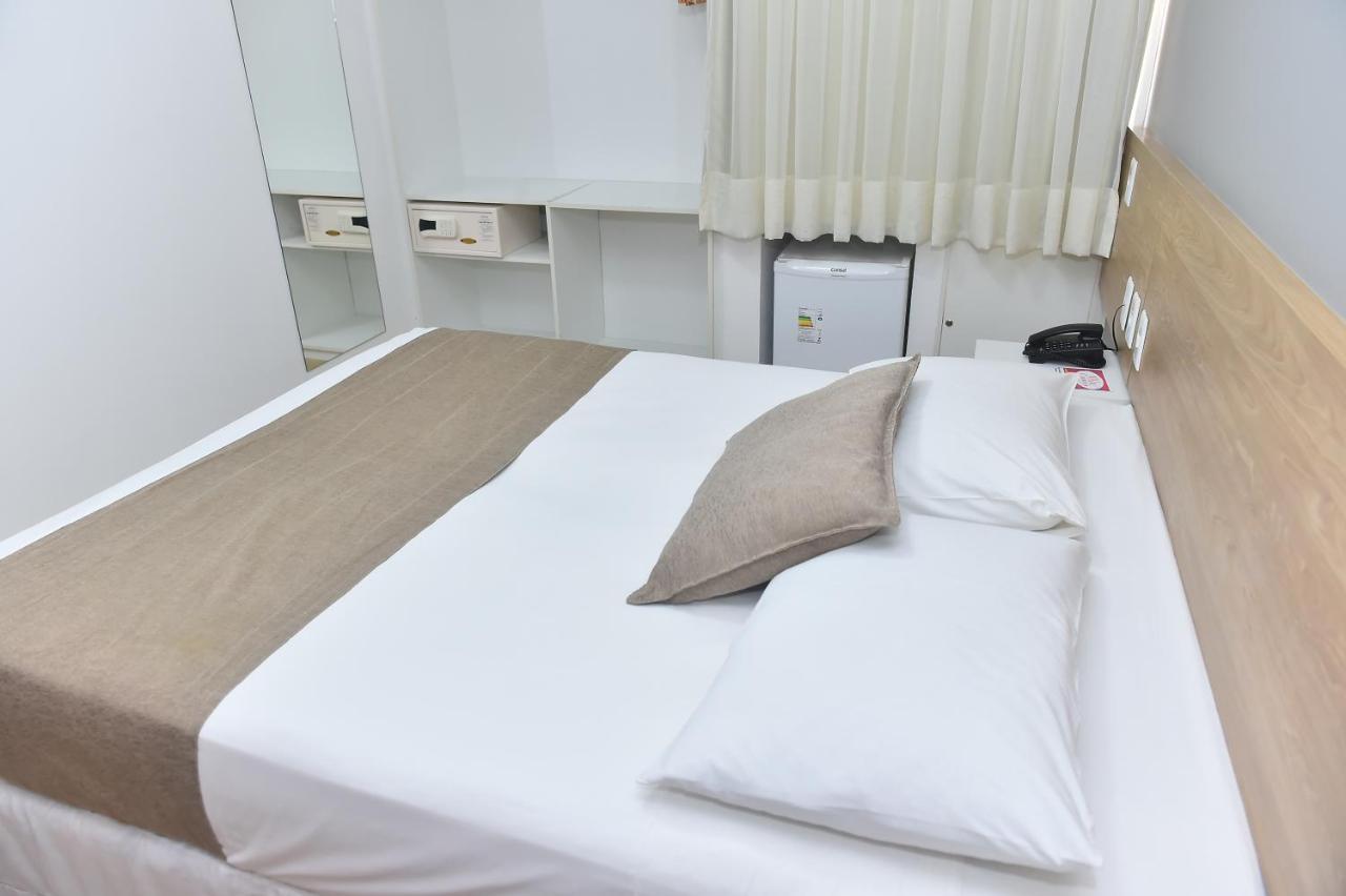 Quarto Duplo