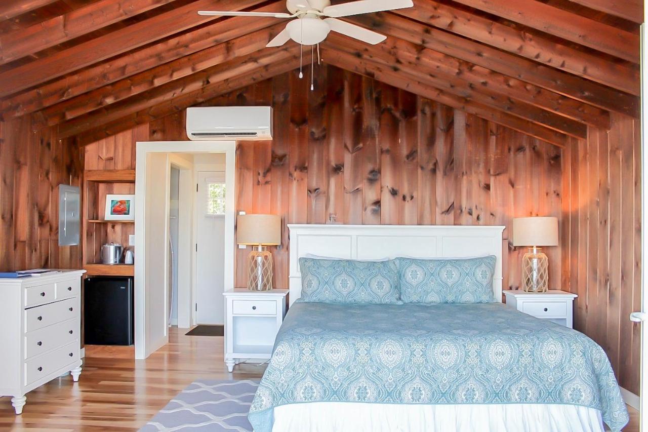 Water View Cabin