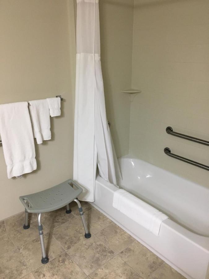 King Room - Mobility Access/Non-Smoking