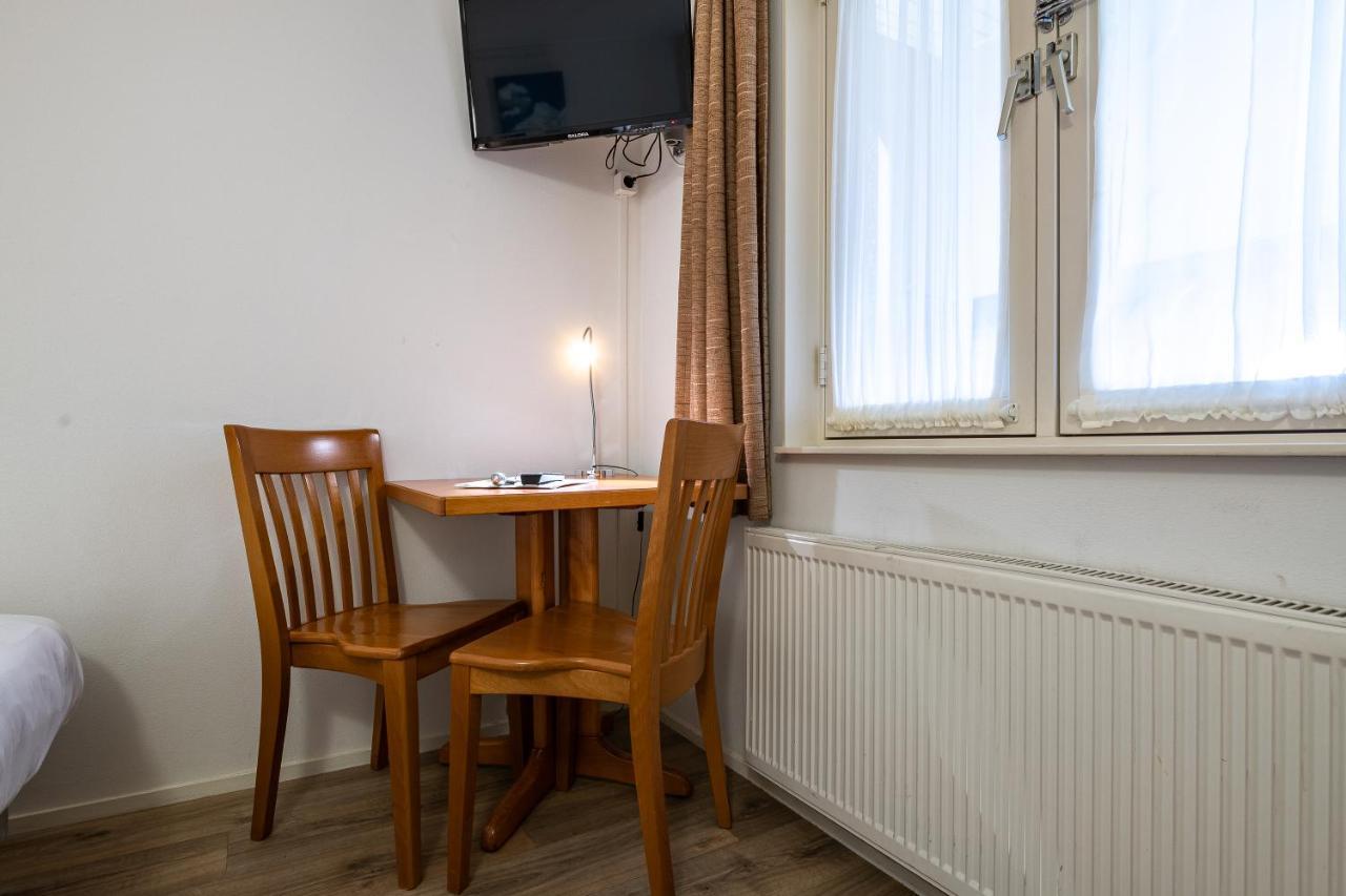Budget Tweepersoonskamer met 2 Aparte Bedden