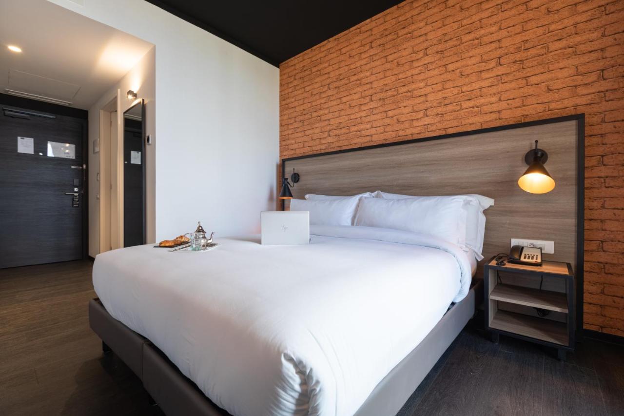 Doppelzimmer mit Balkon