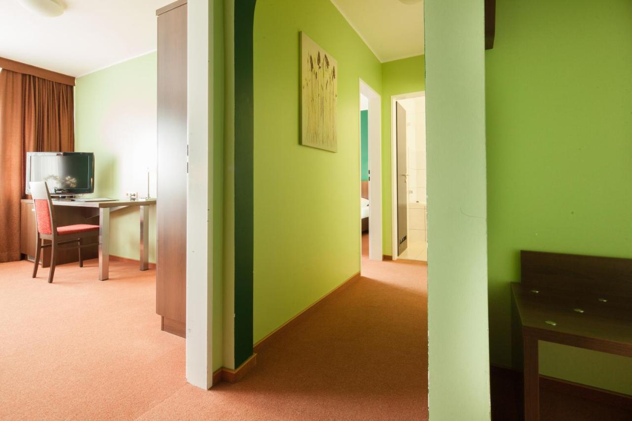 Dreibettzimmer