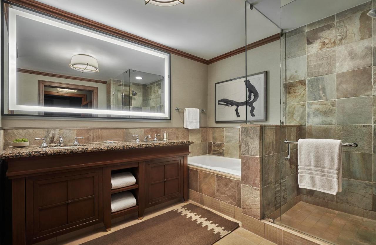 Deluxe Executive Suite