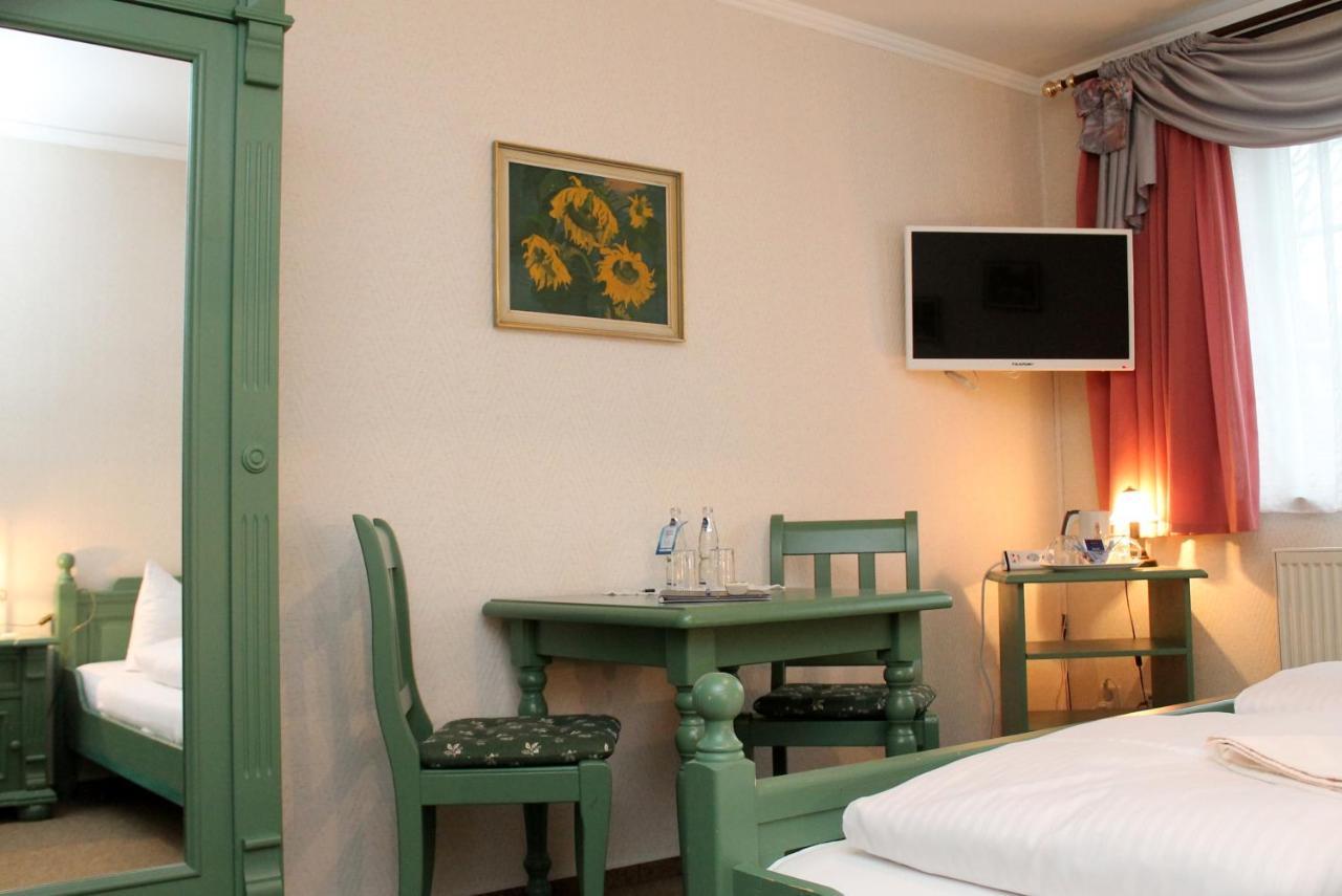 Doppelzimmer mit Gartenblick