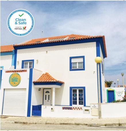 Cama em Beliche num Dormitório Misto
