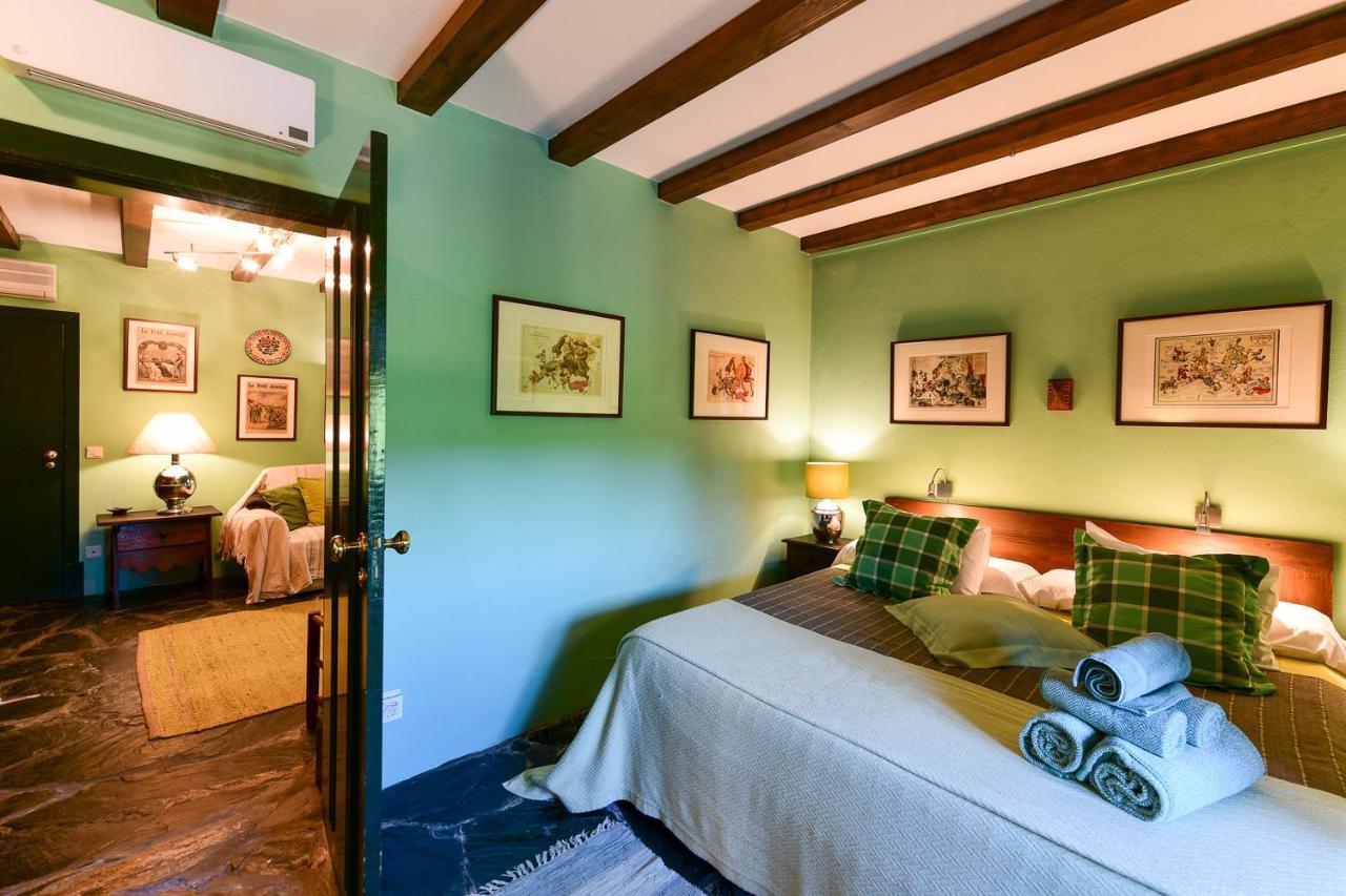Two-Bedroom House,1109123727:JPEG