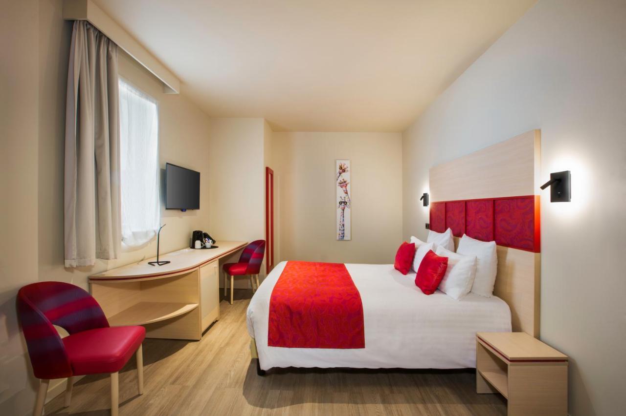 Chambre Lit Queen-Size Classique