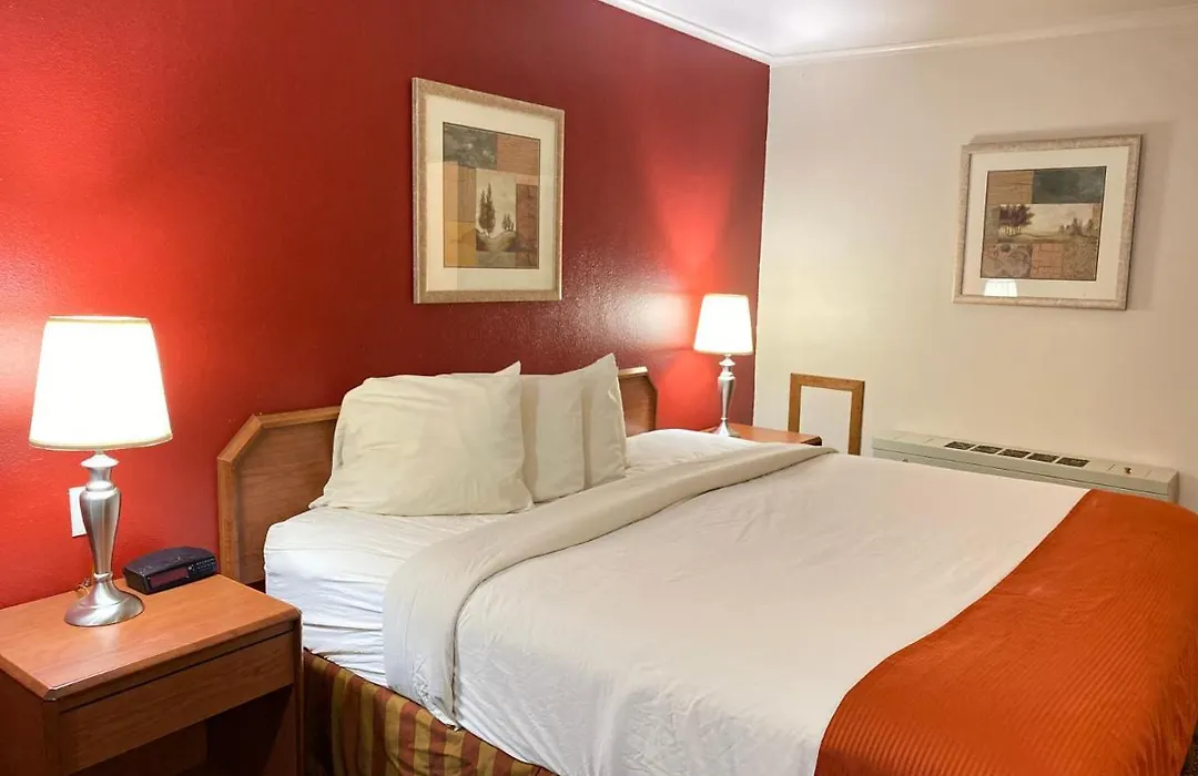 Fort Hays Inn-1