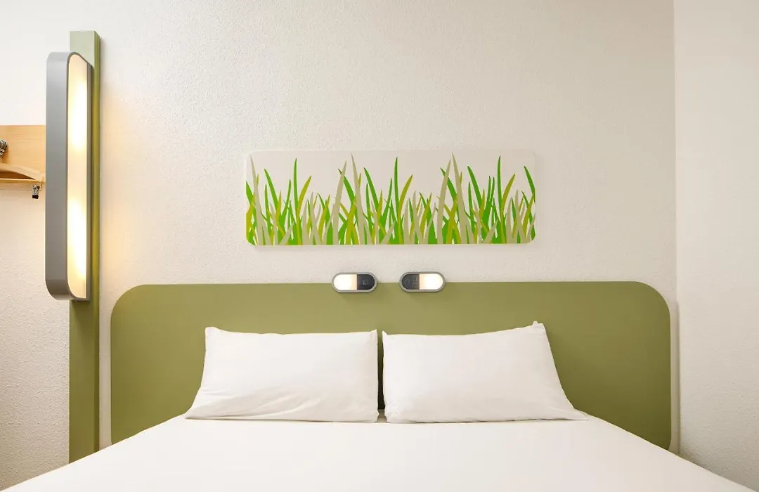 Ibis Budget Cardiff Centre-1