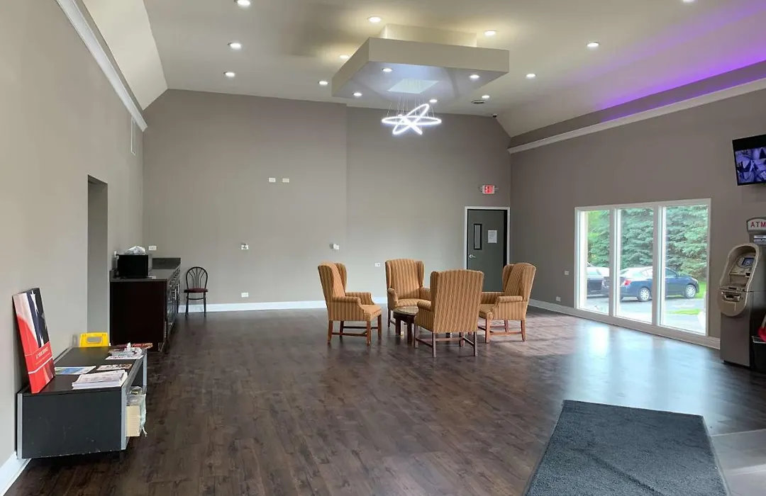 Studio 6 Rockford-1