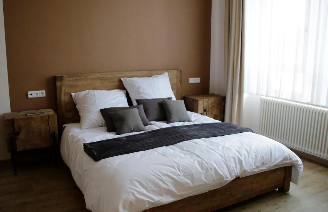 Z&B Hotel-1