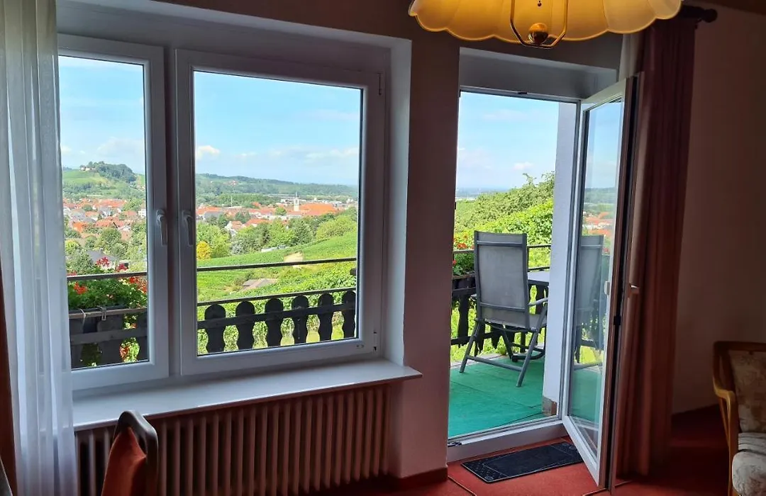 Hotel Haus Am Berg-1