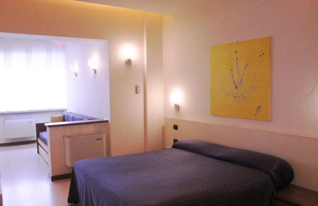 Hotel Oasi-1